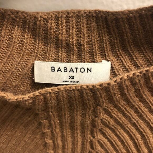 ARITZIA Babaton Chalmers Brown Beige Neutral Sweater in Constant Camel ~ size XS - Picture 7 of 13